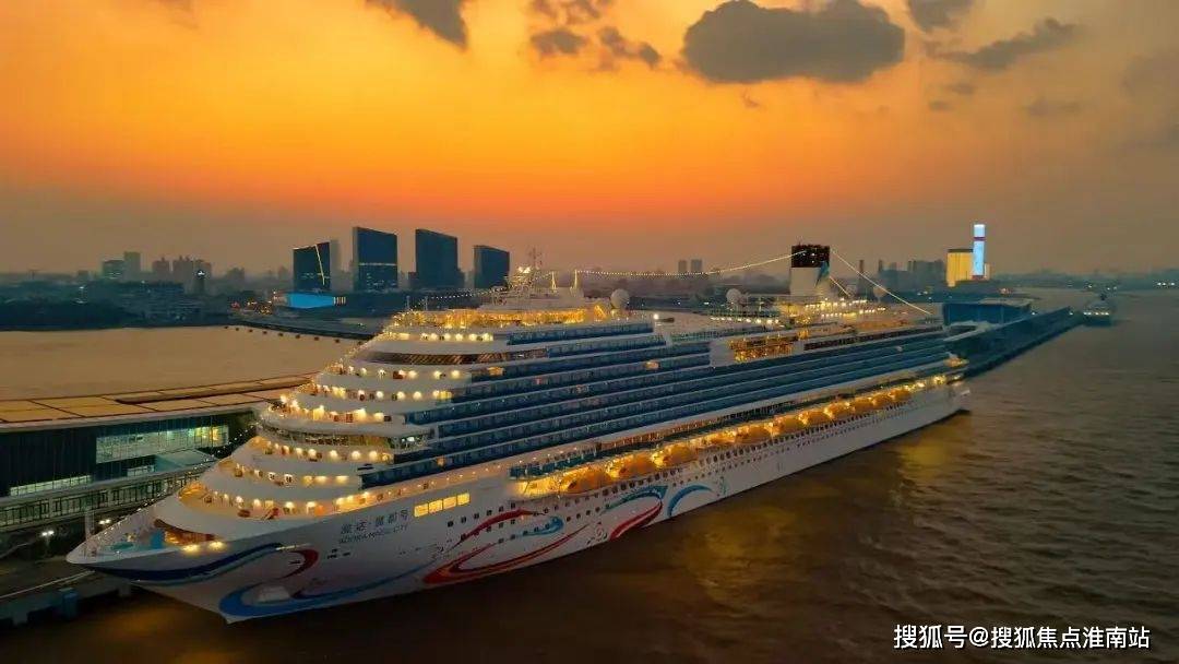 处地理位置-_户型图_价格_容积率_楼盘简介_小区环境_户型配套k8凯发全站2025上海长滩(售楼处电话)首页网站-上海长滩售楼(图3)